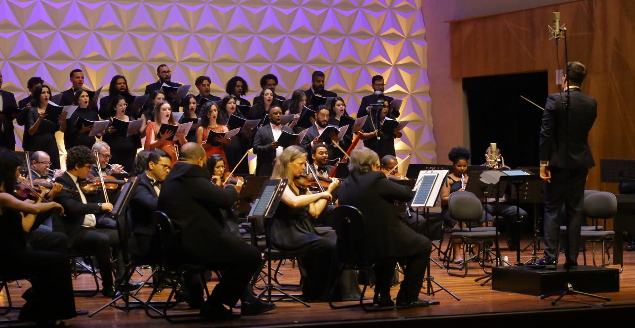 CONCERTO DE GALA MARCA LANÇAMENTO DA ESCOLA DE MÚSICA CRISTO REDENTOR NA SALA CECÍLIA MEIRELES