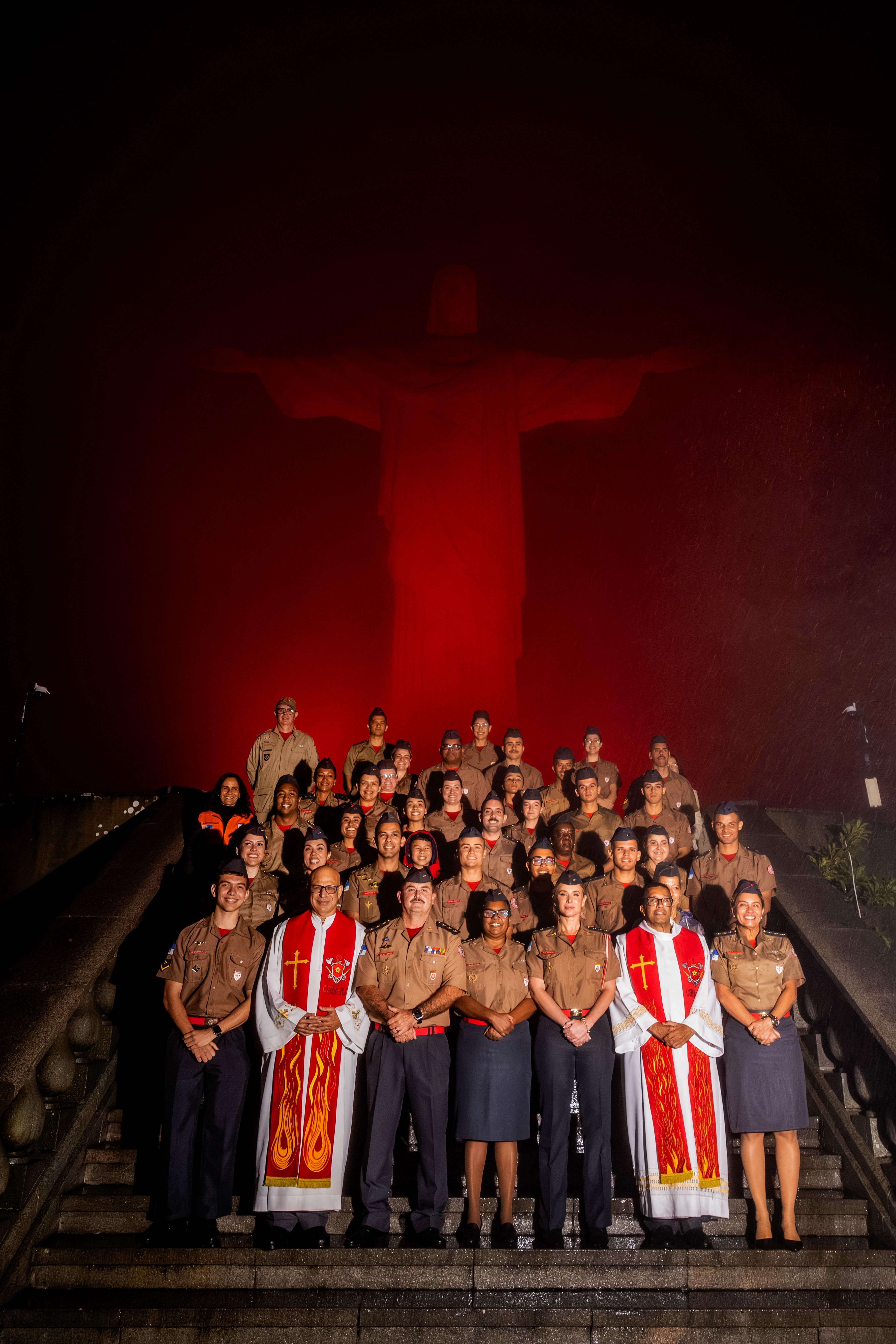 Corpo de Bombeiros do Rio comemora 169 anos com iluminação do Cristo Redentor e festa no Quartel Central