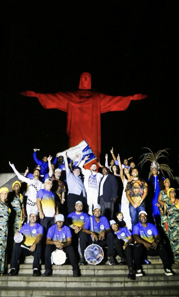 Cristo Redentor celebra o Dia Nacional do Samba