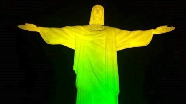 Cristo Redentor homenageia o povo brasileiro