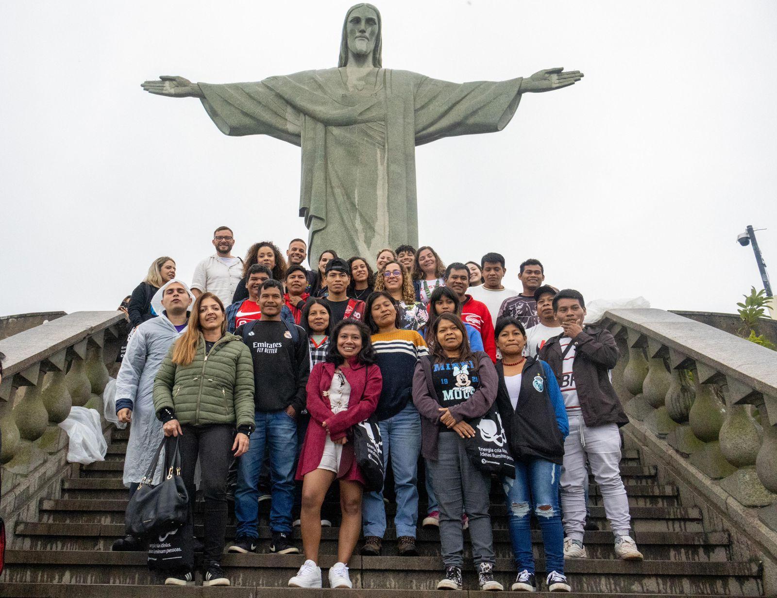 Eletronuclear leva primeira turma de magistério indígena ao Cristo Redentor