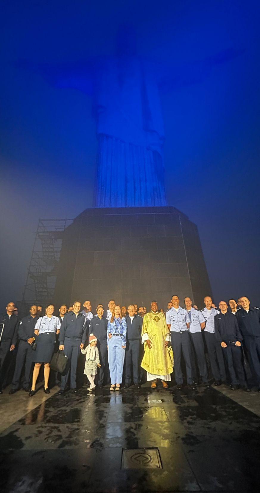 Força Aérea Brasileira celebra Dia do Aviador com apresentação musical e iluminação especial do Cristo Redentor