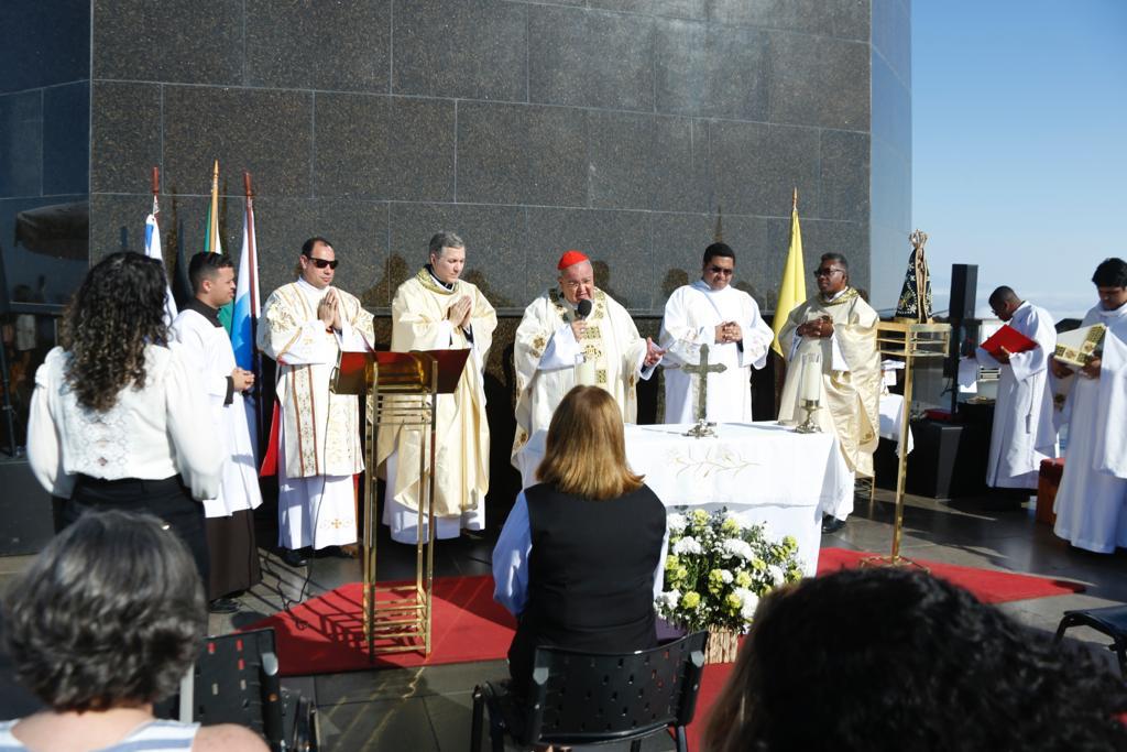 Missa pelo Dia Internacional de Oração pelos Cristãos Perseguidos é realizada no Cristo Redentor