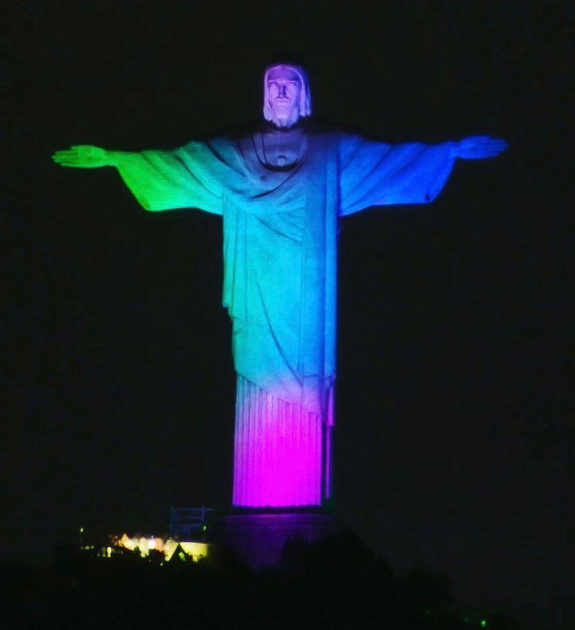 Santuário Cristo Redentor, em parceria com instituições, realiza missa e iluminação especial pelo Dia Mundial das Doenças Raras
