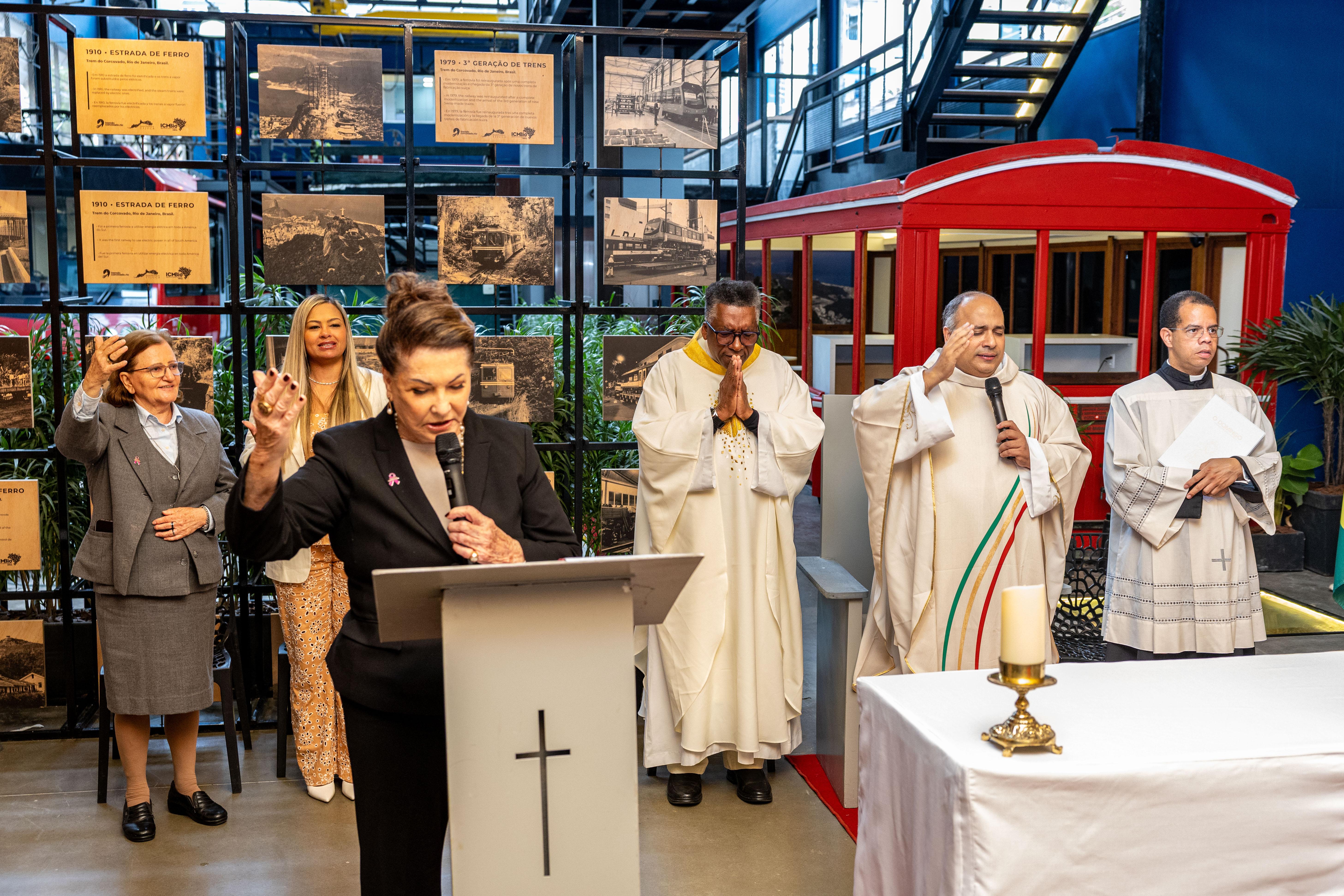 Trem do Corcovado celebra 141 anos com programação especial e lançamento de livro